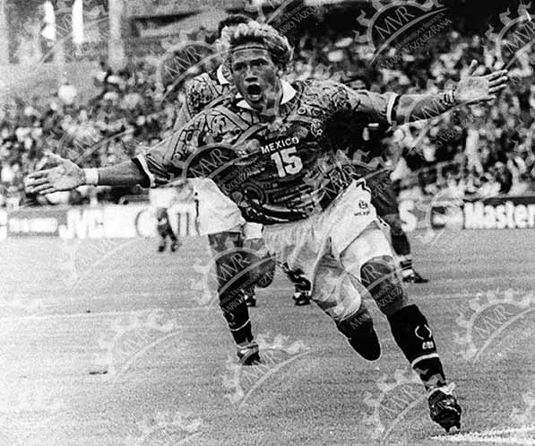 Luis Hernández - jugada de gol